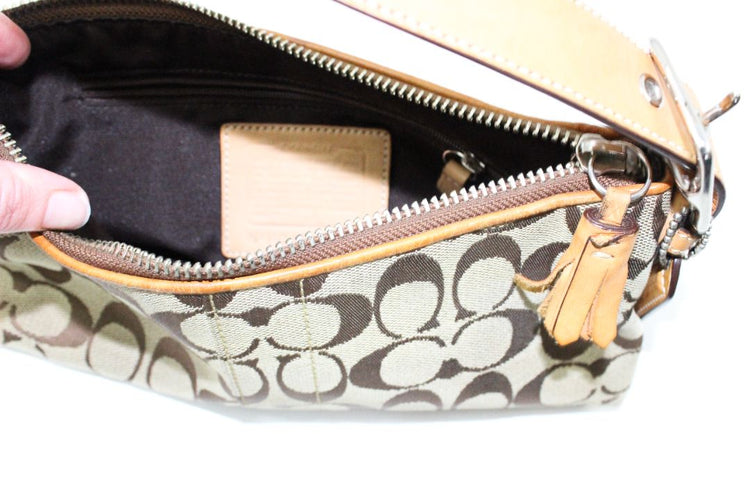 VINTAGE — 2005 Coach Baguette