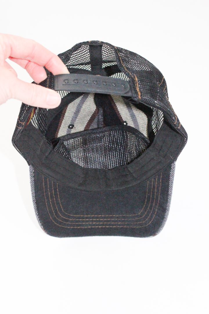 VINTAGE – Von Dutch Trucker Cap