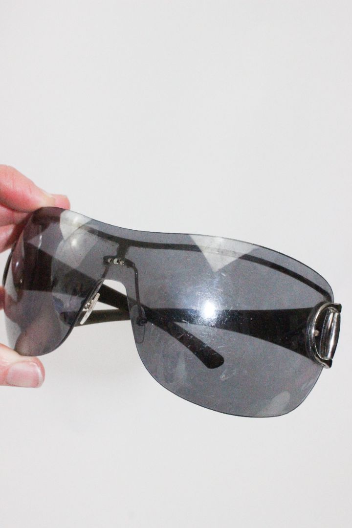 Y2K, SUNNIES, GUCCI