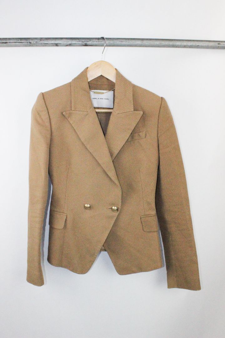 BLAZER, CAMILLA AND MARC, 8