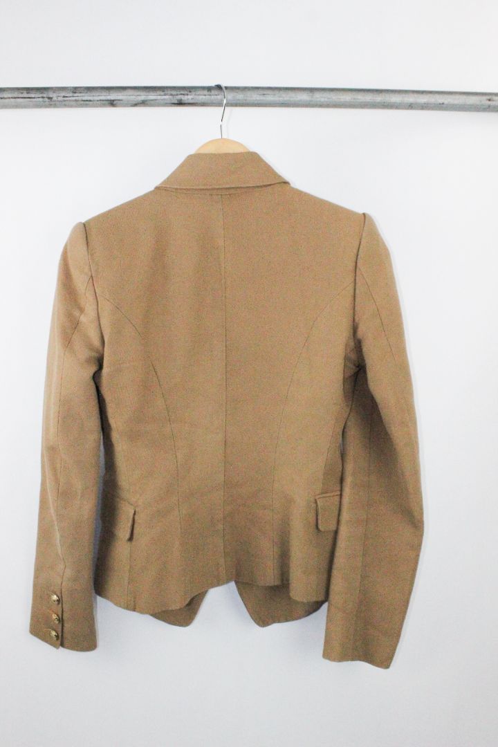 BLAZER, CAMILLA AND MARC, 8