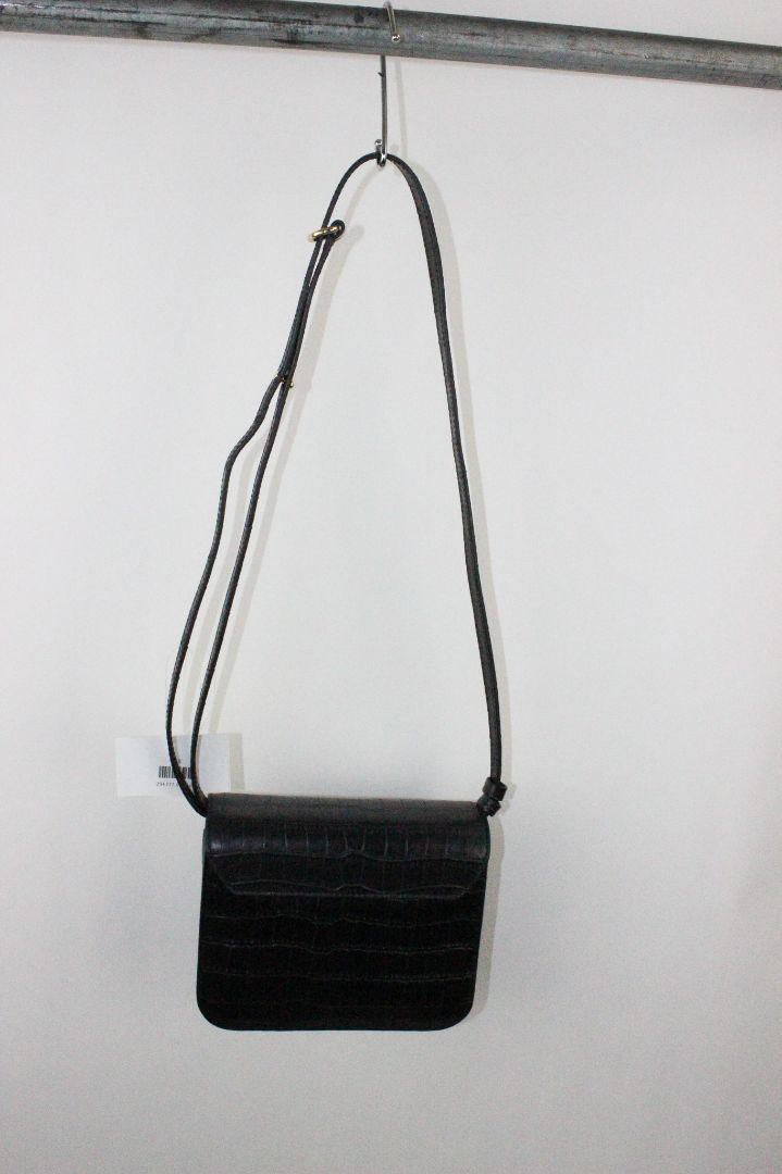 BAG, MAJE