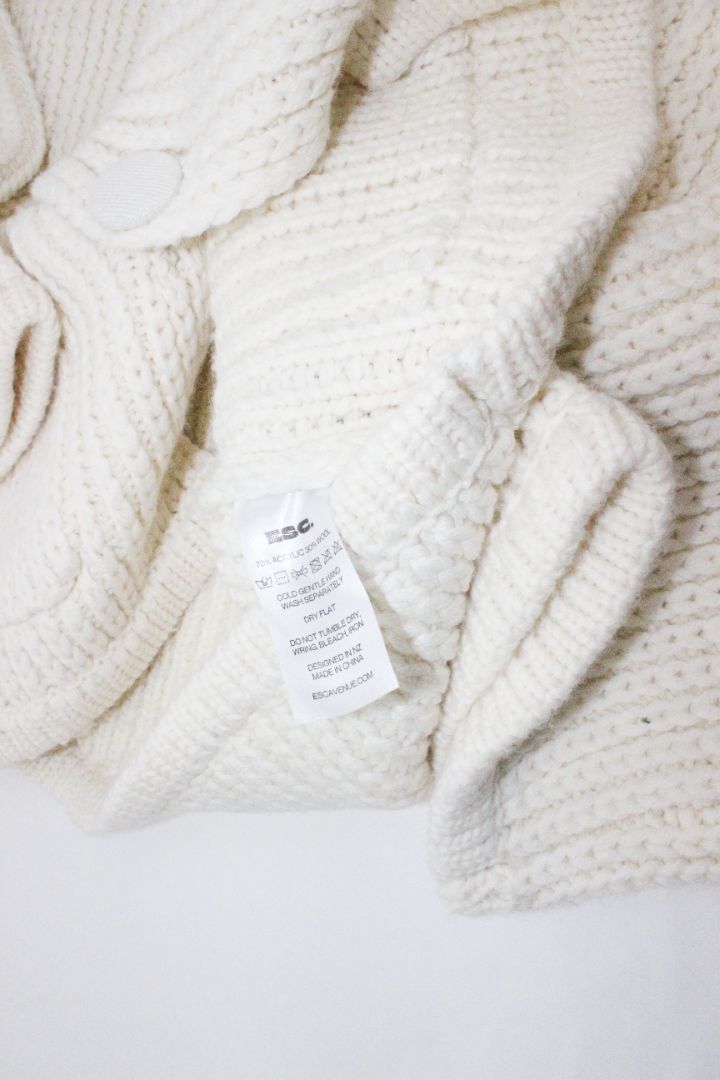 CARDIGAN, ESC., M