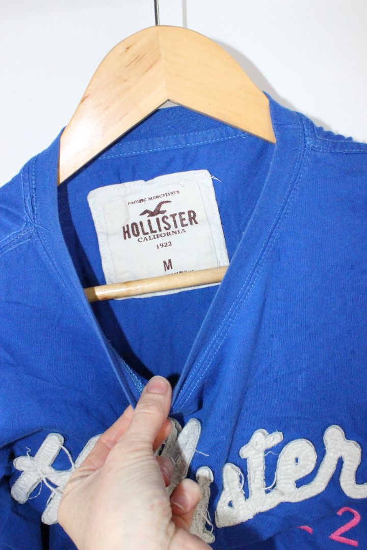 Y2K, SS TEE, HOLLISTER, M