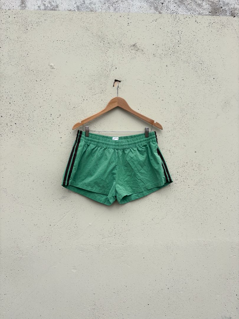 SHORTS, WITH JEAN, L