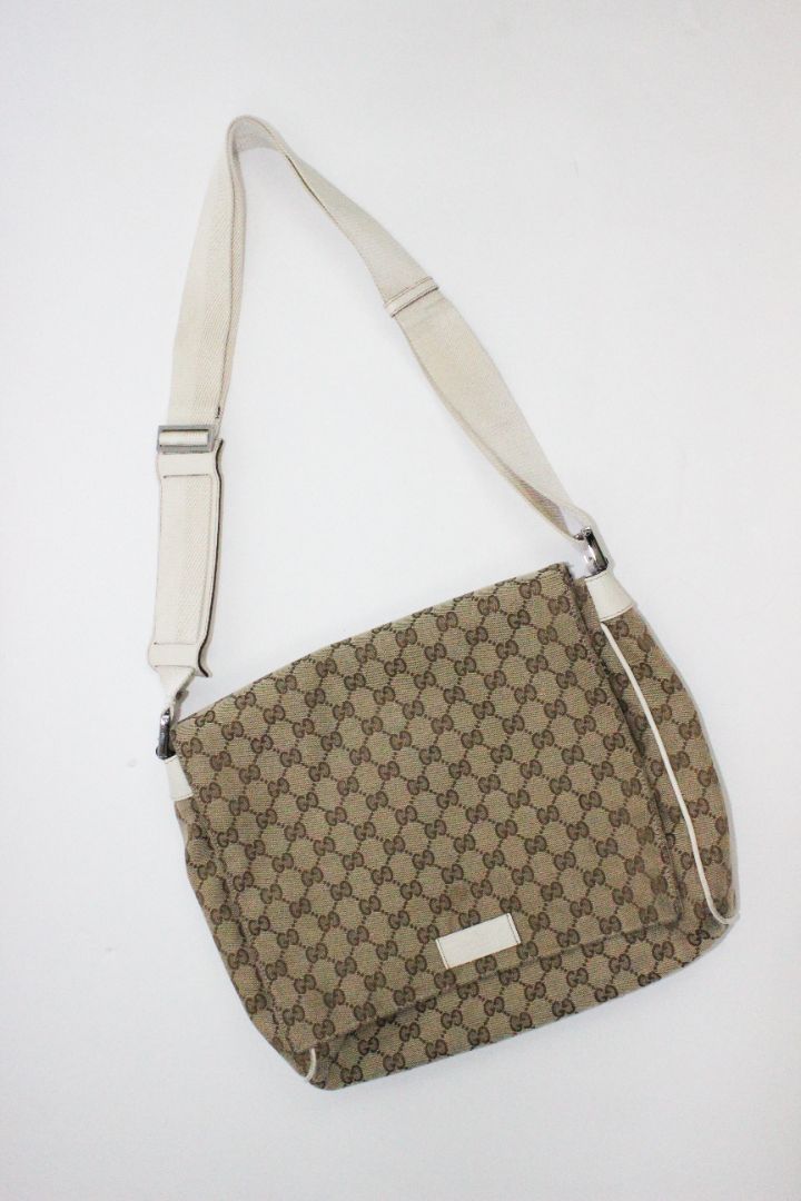 MESSENGER BAG, GUCCI