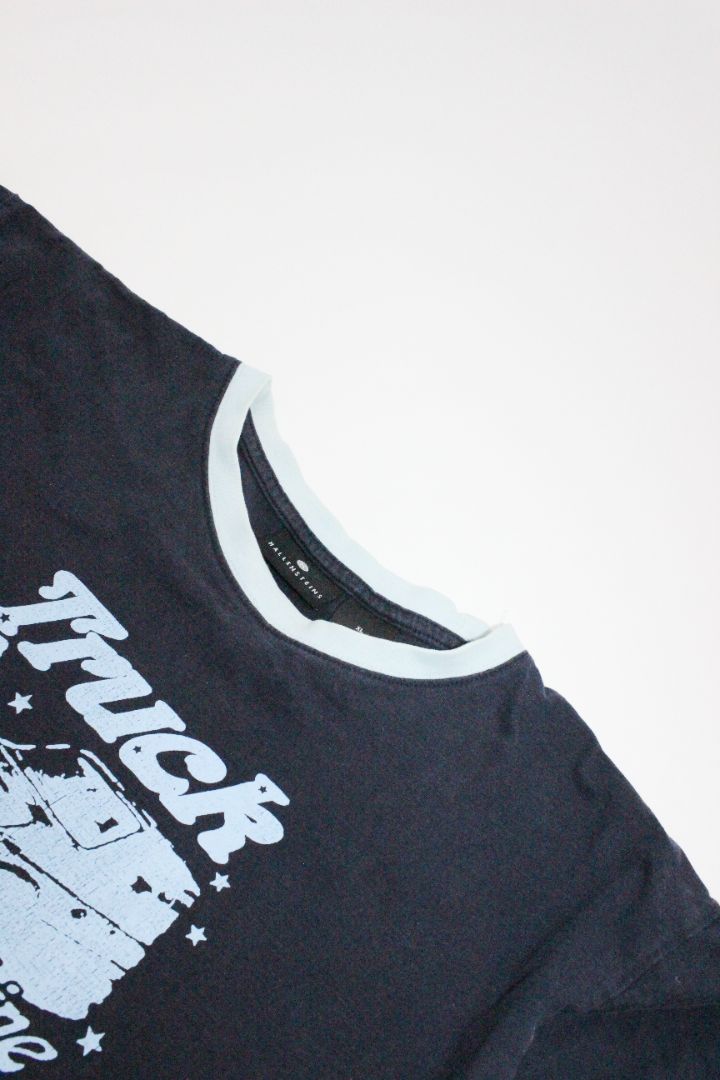 Y2K, SS TEE, HALLENSTEINS, XL