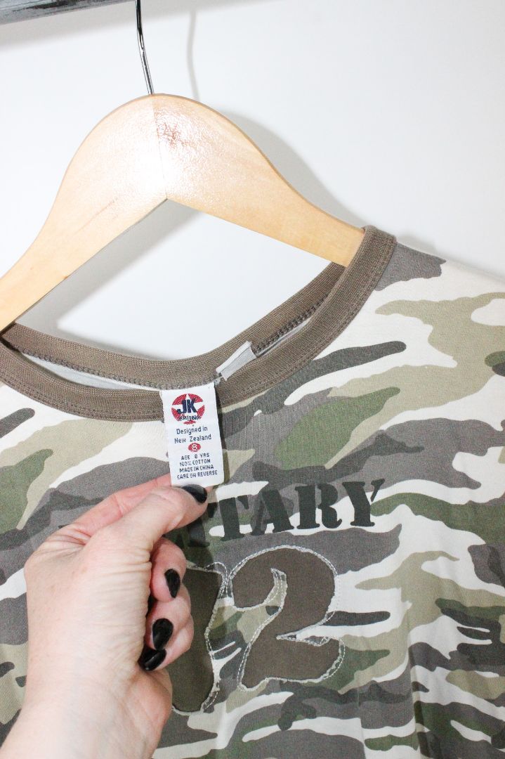 Y2K, SS TEE, JK, 10