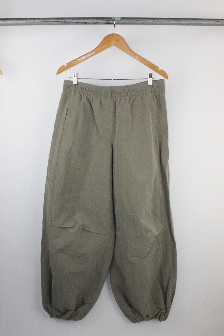 PANTS, LULULEMON, L