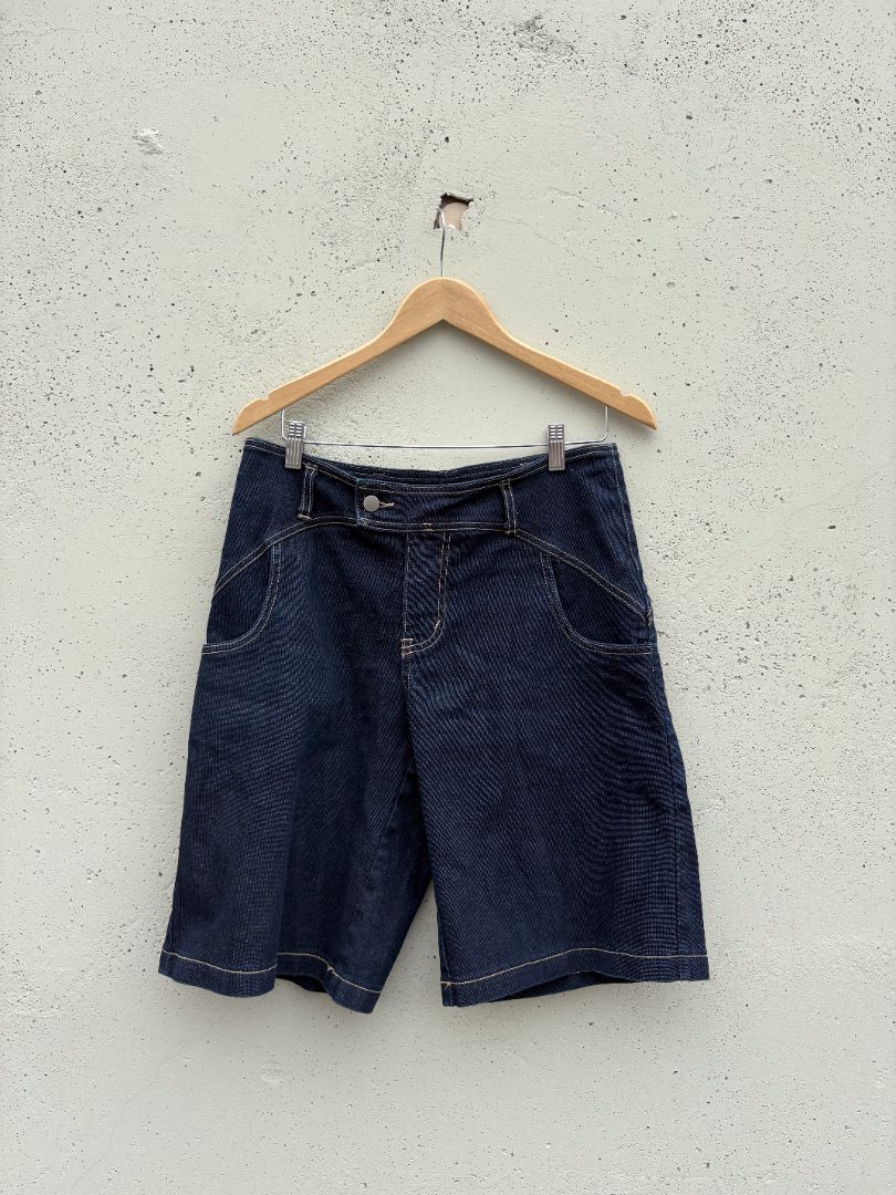 SHORTS, BYE BAMBI, M