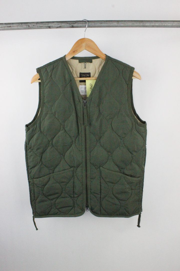 VEST, TAION, S