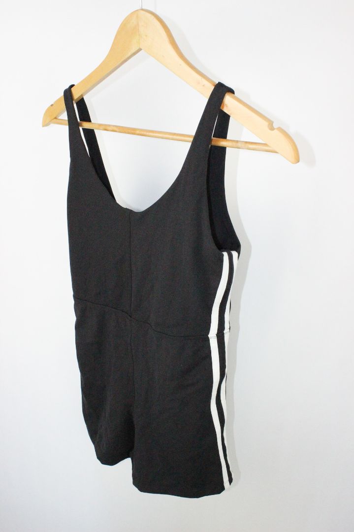 PLAYSUIT, PINKY & KAMAL, S