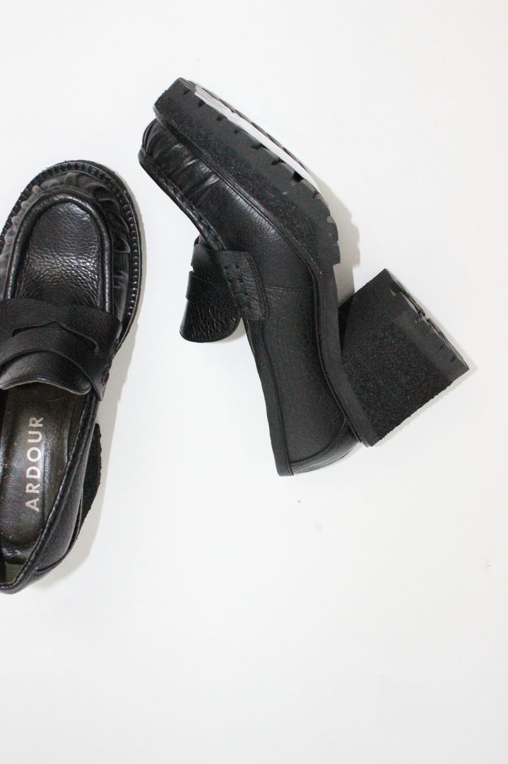 SHOES, ARDOUR, 39
