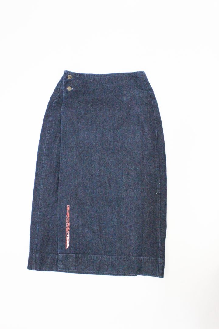 Y2K, SKIRT, NGARU TOA, 10