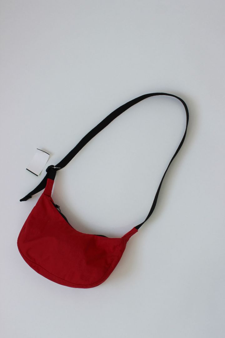 BAGGU — Small Crossbody Bag