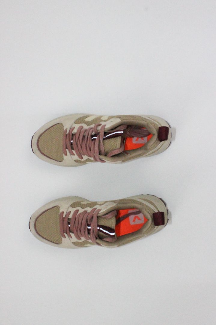VEJA — Sneakers, 36