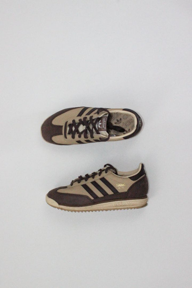 ADIDAS — Sneakers, 38
