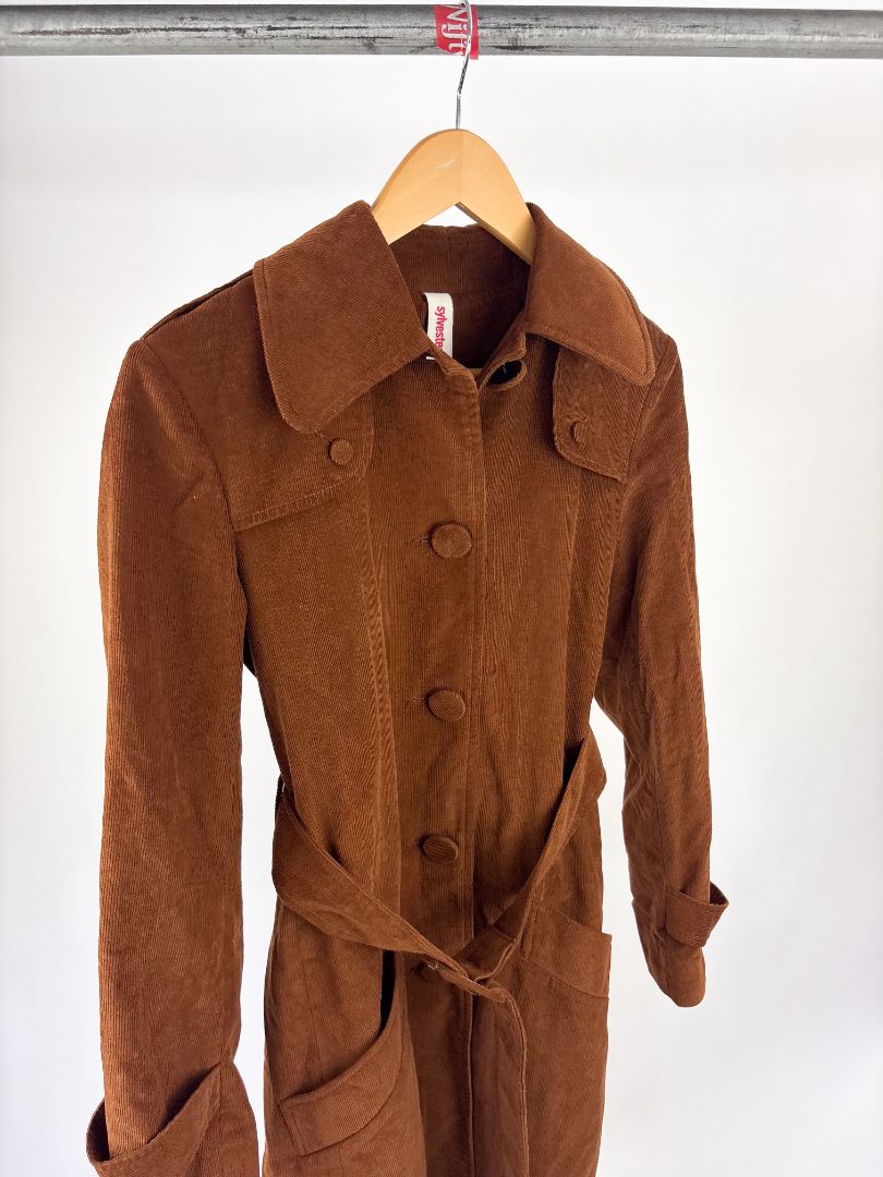 COAT, SYLVESTER, 6