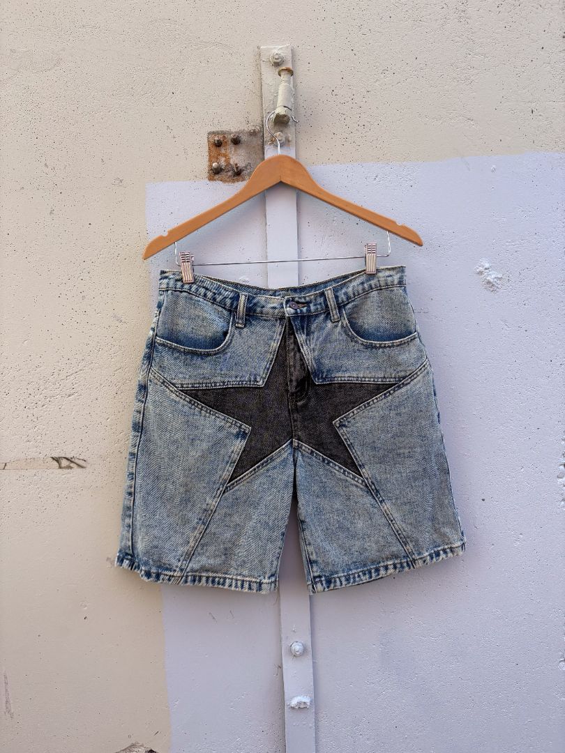 SHORTS, AELFRIC EDEN, 32