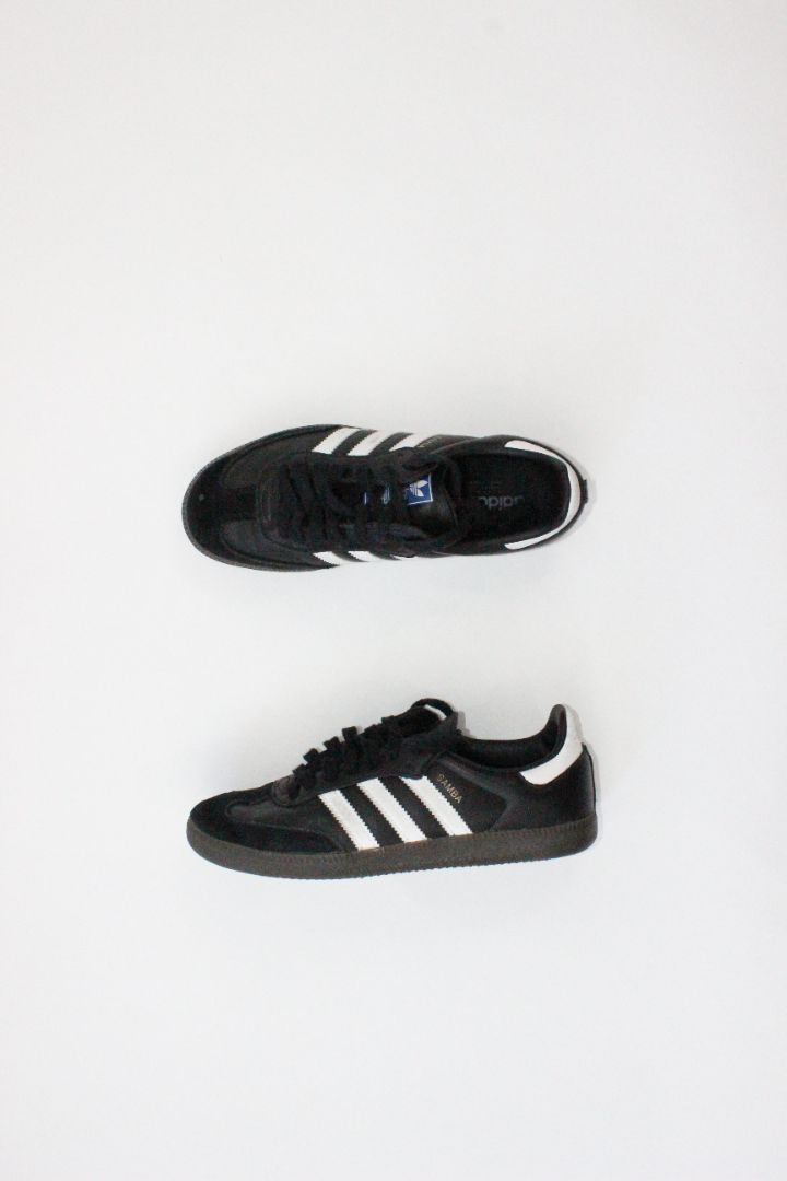 ADIDAS — Samba Sneakers, 37