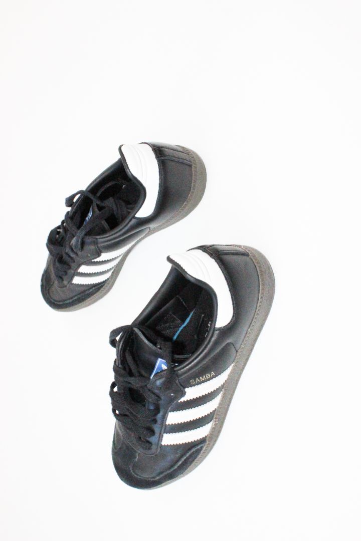 ADIDAS — Samba Sneakers, 37