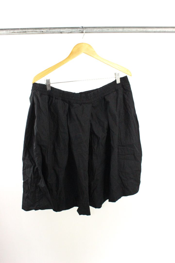 SHORTS, KOWTOW, XXL