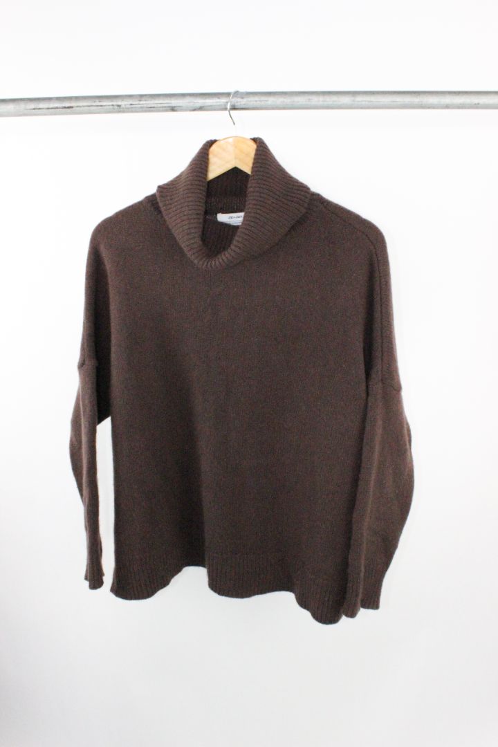 TURTLENECK, JAC + JACK, L