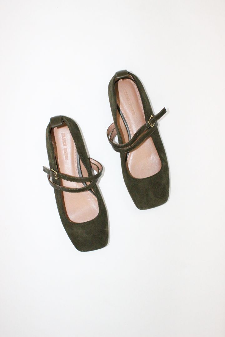 SHOES, DEADLY PONIES, 38