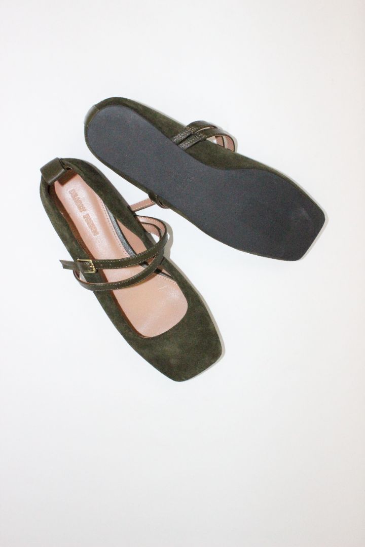 SHOES, DEADLY PONIES, 38