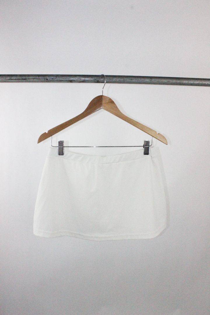 MINI SKIRT, WITH HARPER LU, M
