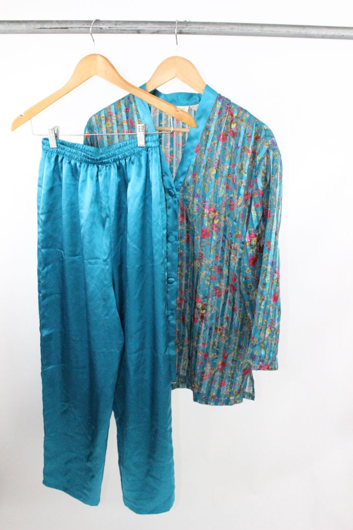 VINTAGE, VICTORIA'S SECRET, S