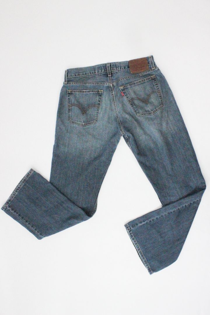 2008 LEVI'S, LOW BOOT CUT JEANS, 32X30