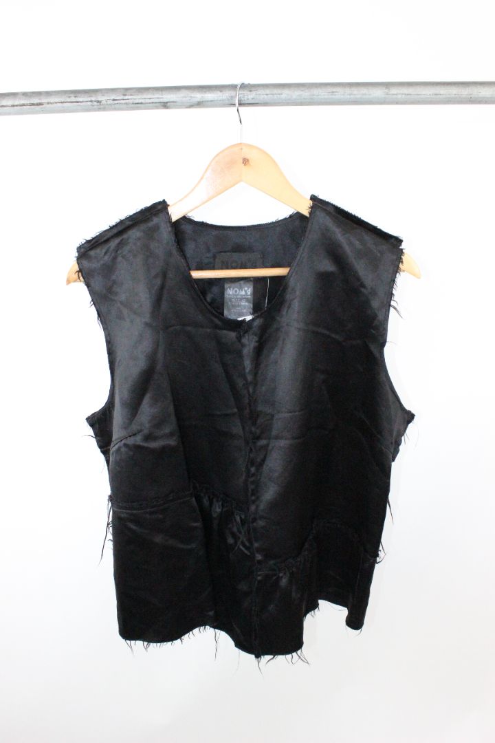 BLOUSE, NOM D, 12