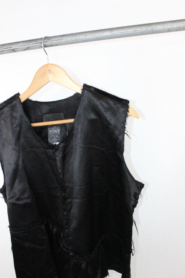 BLOUSE, NOM D, 12