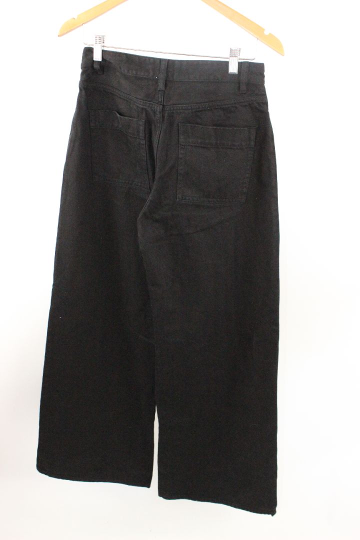 JEANS, KOWTOW, M
