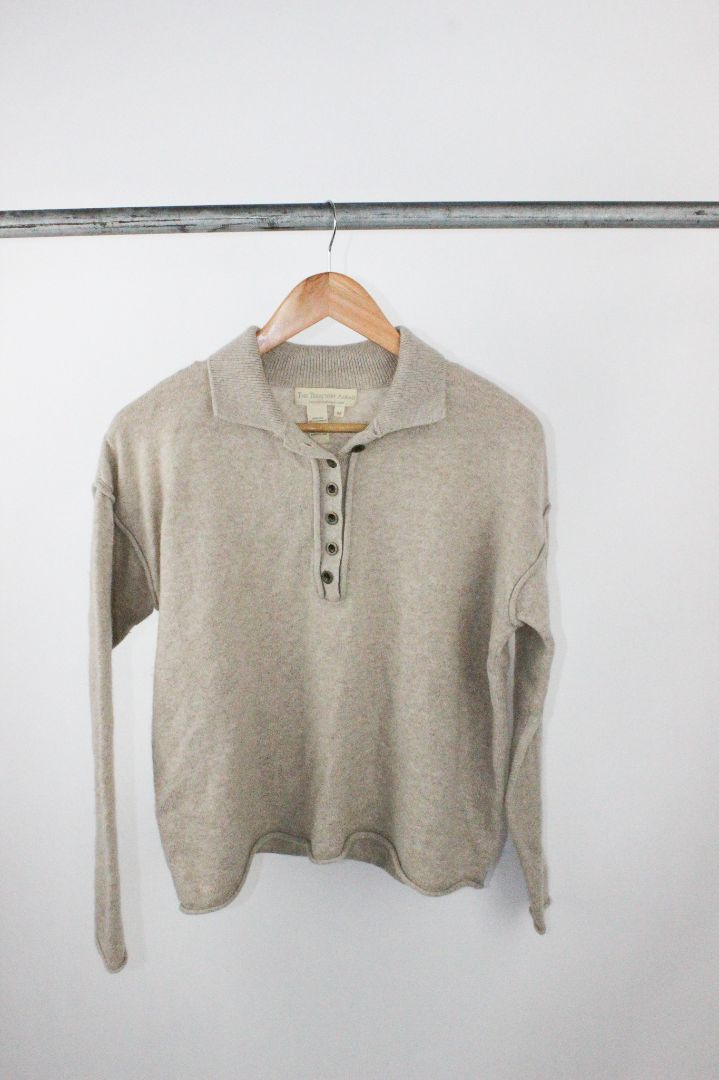 KNIT, THE TERRITORY AHEAD, M