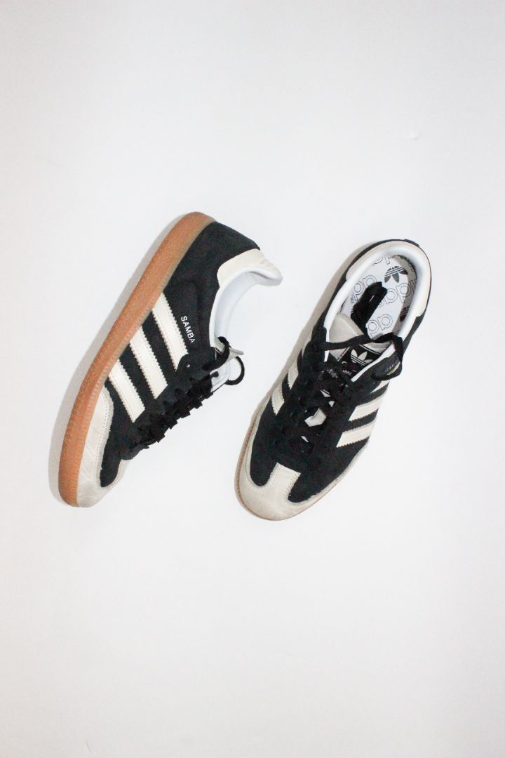 SHOES, ADIDAS, BLACK/CREAM, 40, AS IS