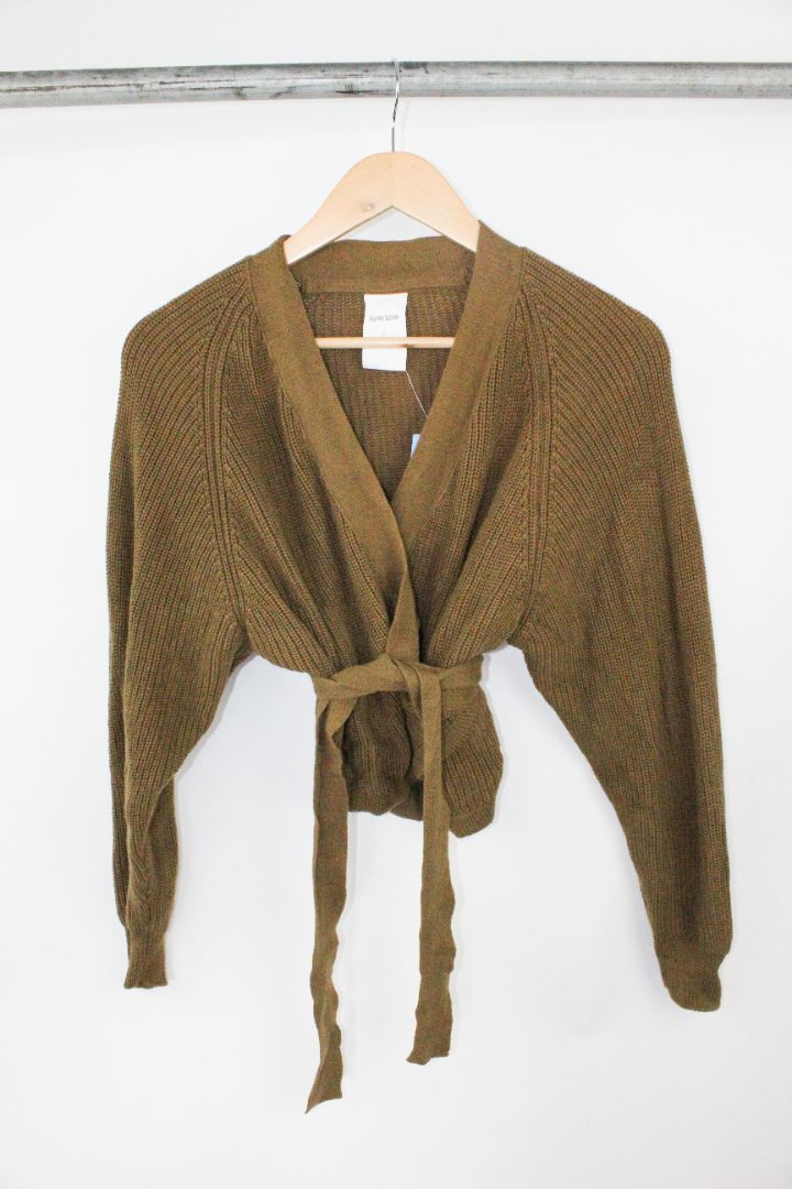 CARDIGAN, KOWTOW, S