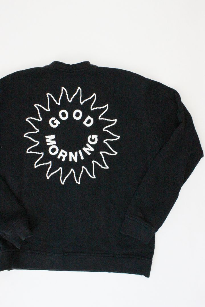 JUMPER, GOOD MORNING, L