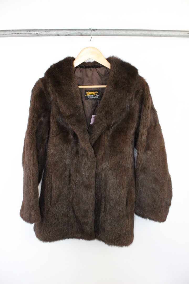 VINTAGE, COAT, NEW ZEALAND FUR CO, 10